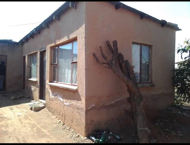 2 BEDROOM HOUSE FOR SALE IN SOSHANGUVE SOUTH